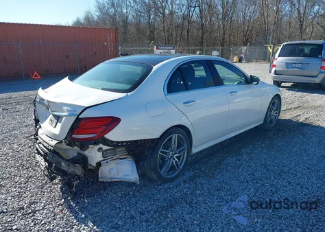 2018 Mercedes-Benz E 300 4Matic из США, поврежденный, VIN WDDZF4KB4JA442583